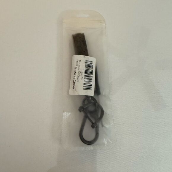 Mitsubishi Key Fob Keychain in Black Leather with Logo NWT - Picture 4 of 4